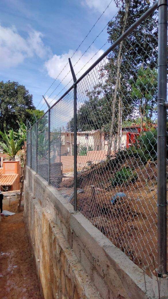 Enmallado Perimetral con líneas superiores
